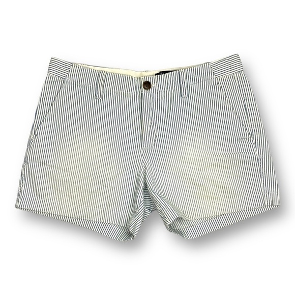 GAP Railroad Stripe City Short Mid-Rise Chinos Blue & White Size 4 (EUC) - Picture 1 of 13